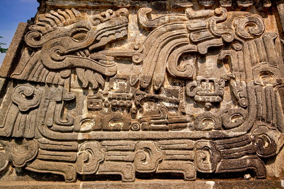 Découvrez Tepoztlan et Xochicalco avec un guide francophone